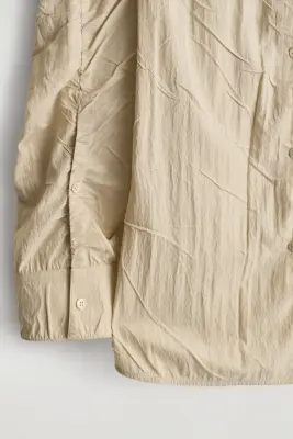 CHEMISE EN SOIE FROISSÉE - BEIGE CLAIR — photo 5