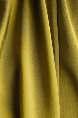 Robe dos nu en satin - Vert olive — photo 3