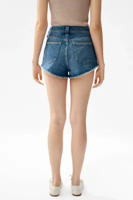 Short frangé en denim - Bleu denim — photo 3
