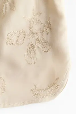 Short brodé en viscose - Beige clair — photo 2