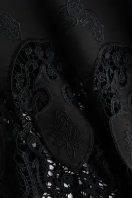 Jupe avec broderie anglaise - Noir — photo 3