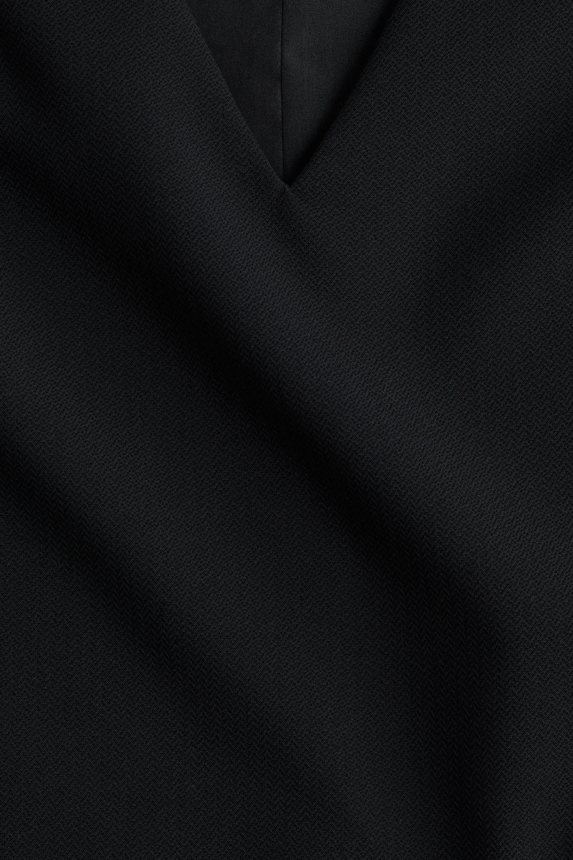 Robe droite avec encolure en V - Noir