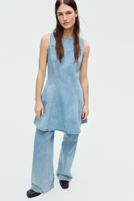 Robe en denim avec jupe évasée - Bleu denim — photo 2