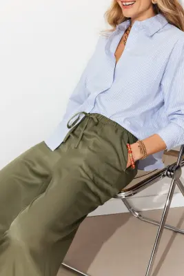 Pantalon large et fluide Femme — photo 5