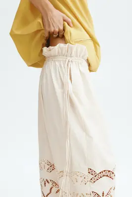 Pantalon à cordon avec broderie anglaise - Beige clair — photo 3