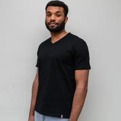 T-shirt Martin col V noir — photo 3