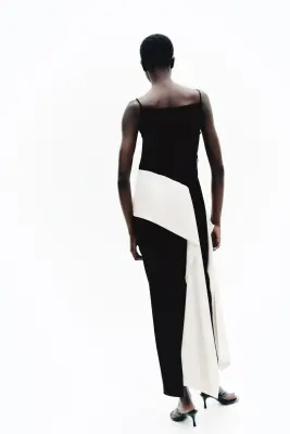 Robe à bretelles fines avec panneau - Noir/crème — photo 3