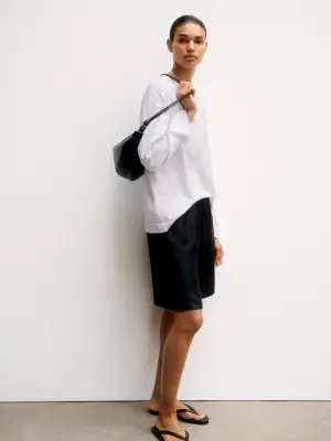 Sac demi-lune en cuir - Noir — photo 3