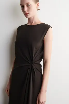 ROBE MIDI EN JERSEY À FINITION TORSADÉE - BRUN — photo 2