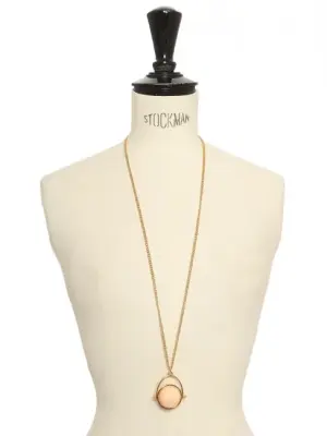Collier sautoir chaîne laiton dorée boule rose Prix boutique 995€ — photo 1