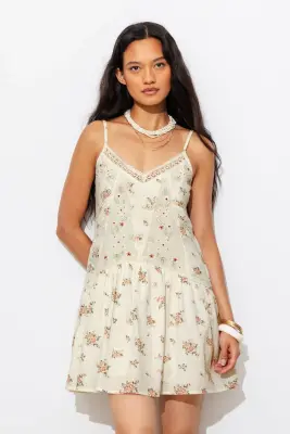 Robe courte fleurie Femme — photo 5