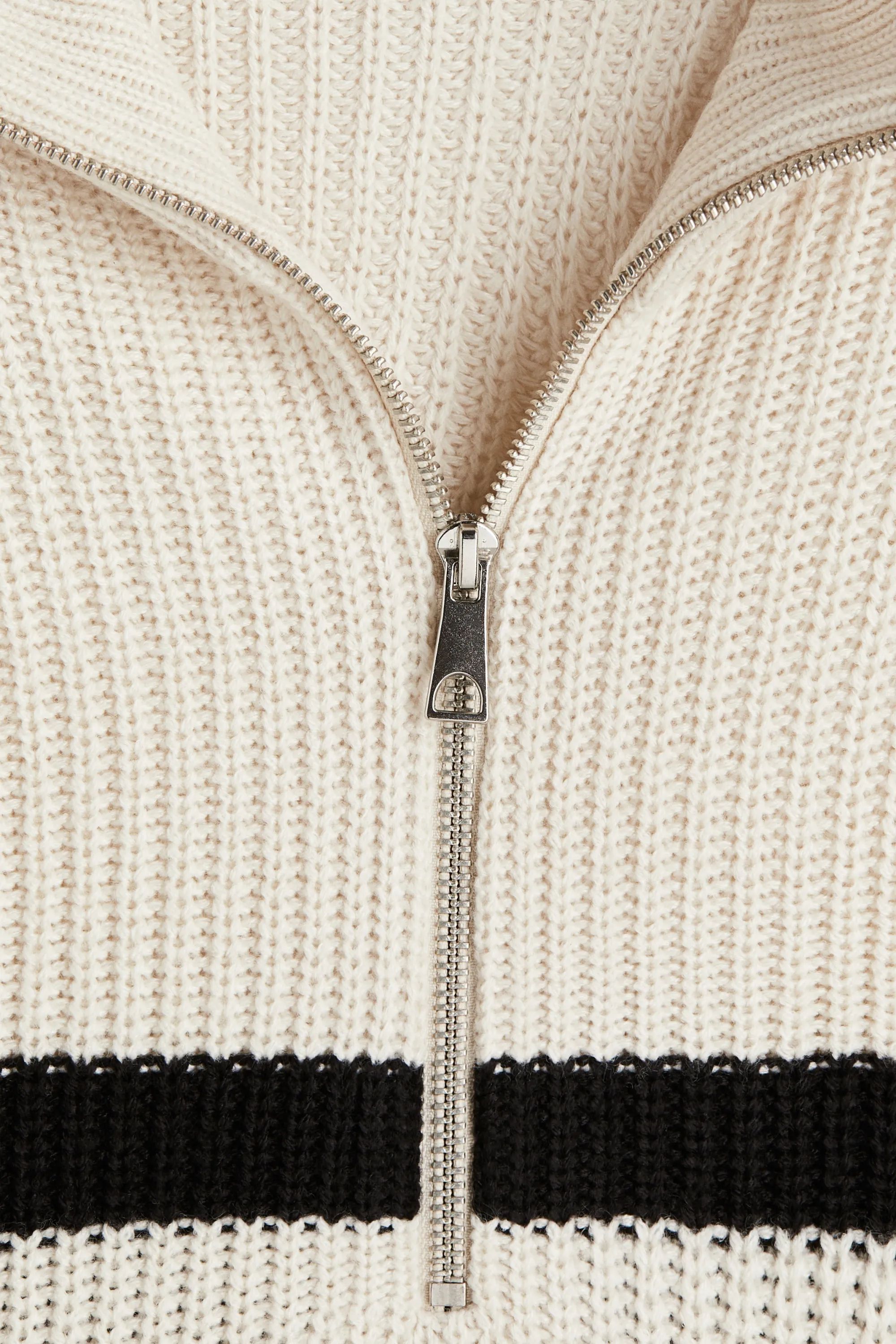 Pull en maille épaisse avec col zippé - Beige clair/rayé