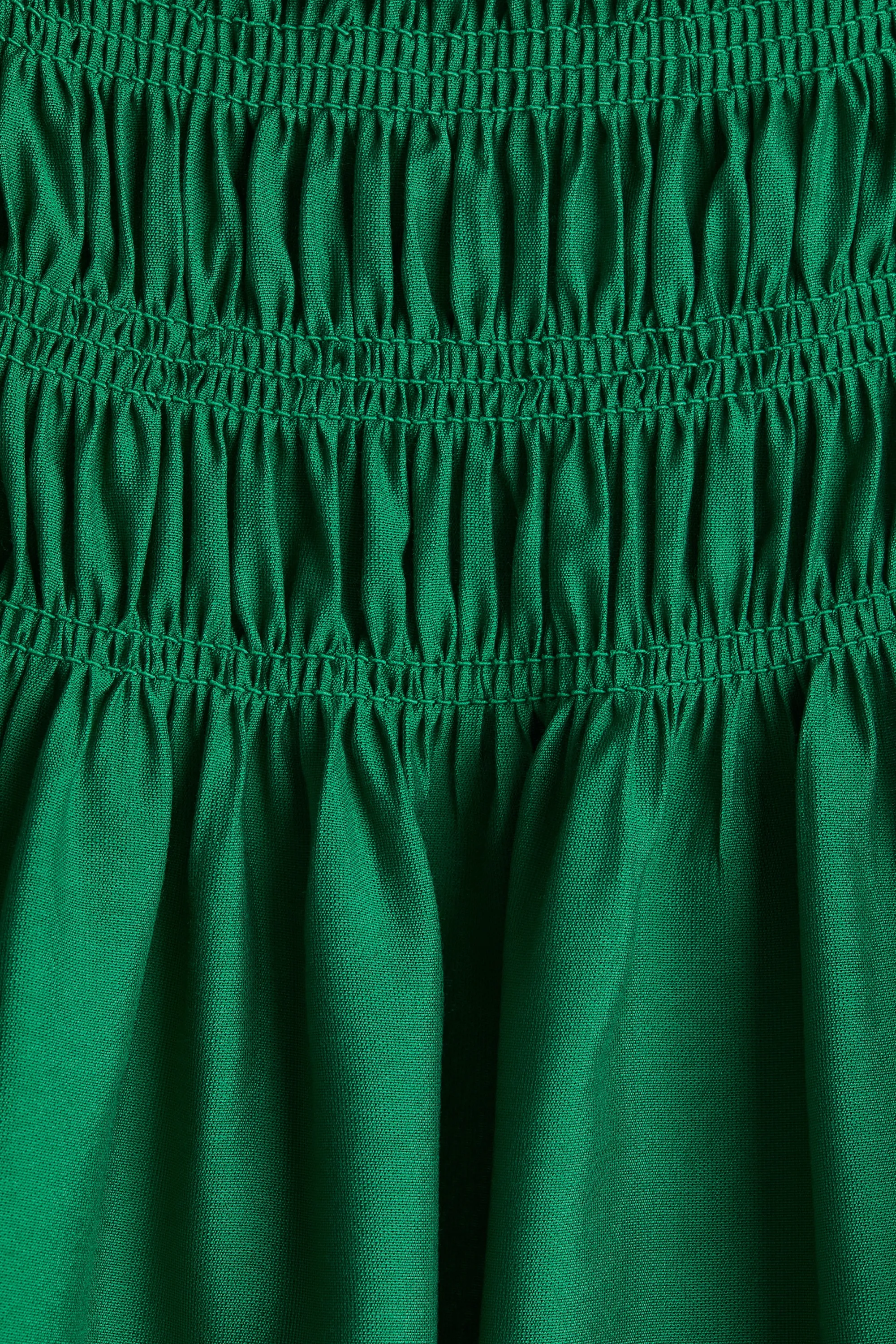 Robe à bretelles fines avec corsage smocké - Vert