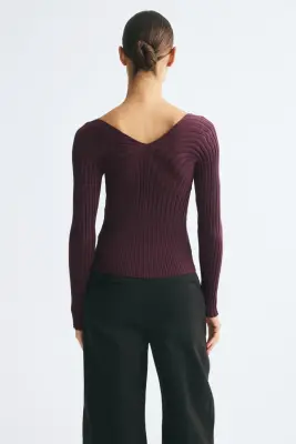 Top en maille côtelée avec encolure en V - Violet foncé — photo 3