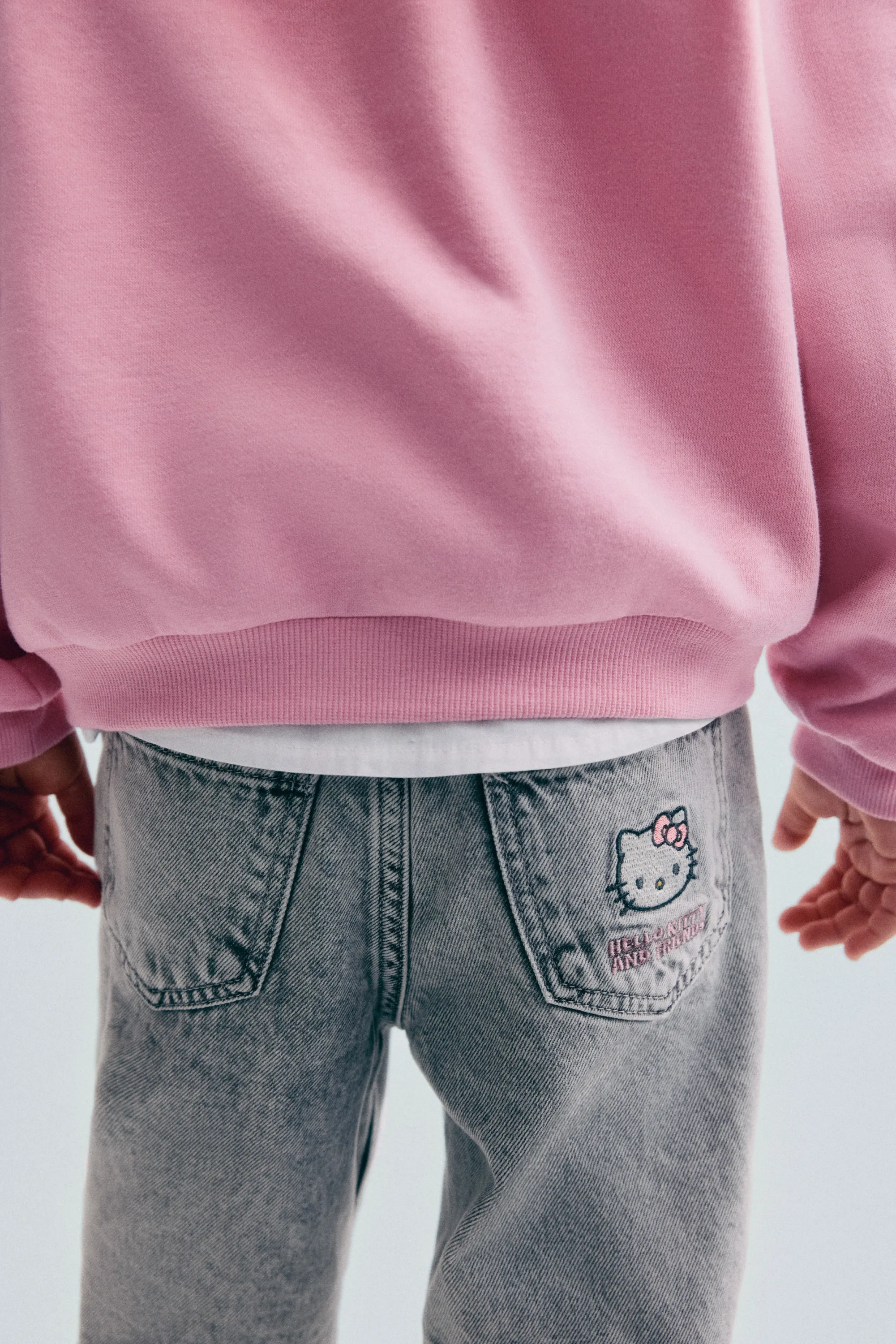 Jean loose avec motifs - Gris clair/Sanrio