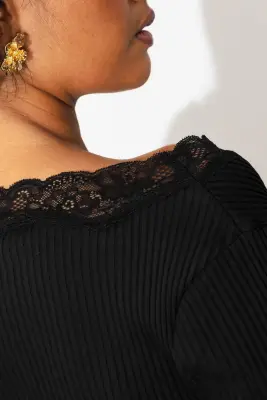 T-shirt détail dentelle Femme — photo 5