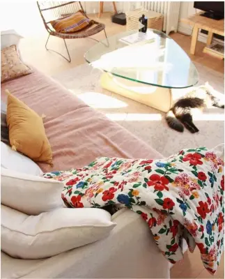 Plaid matelassé reversible Hibiscus – Le Petit Lucas Du Tertre — photo 2