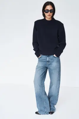 Jean large avec plis - Bleu denim clair — photo 1