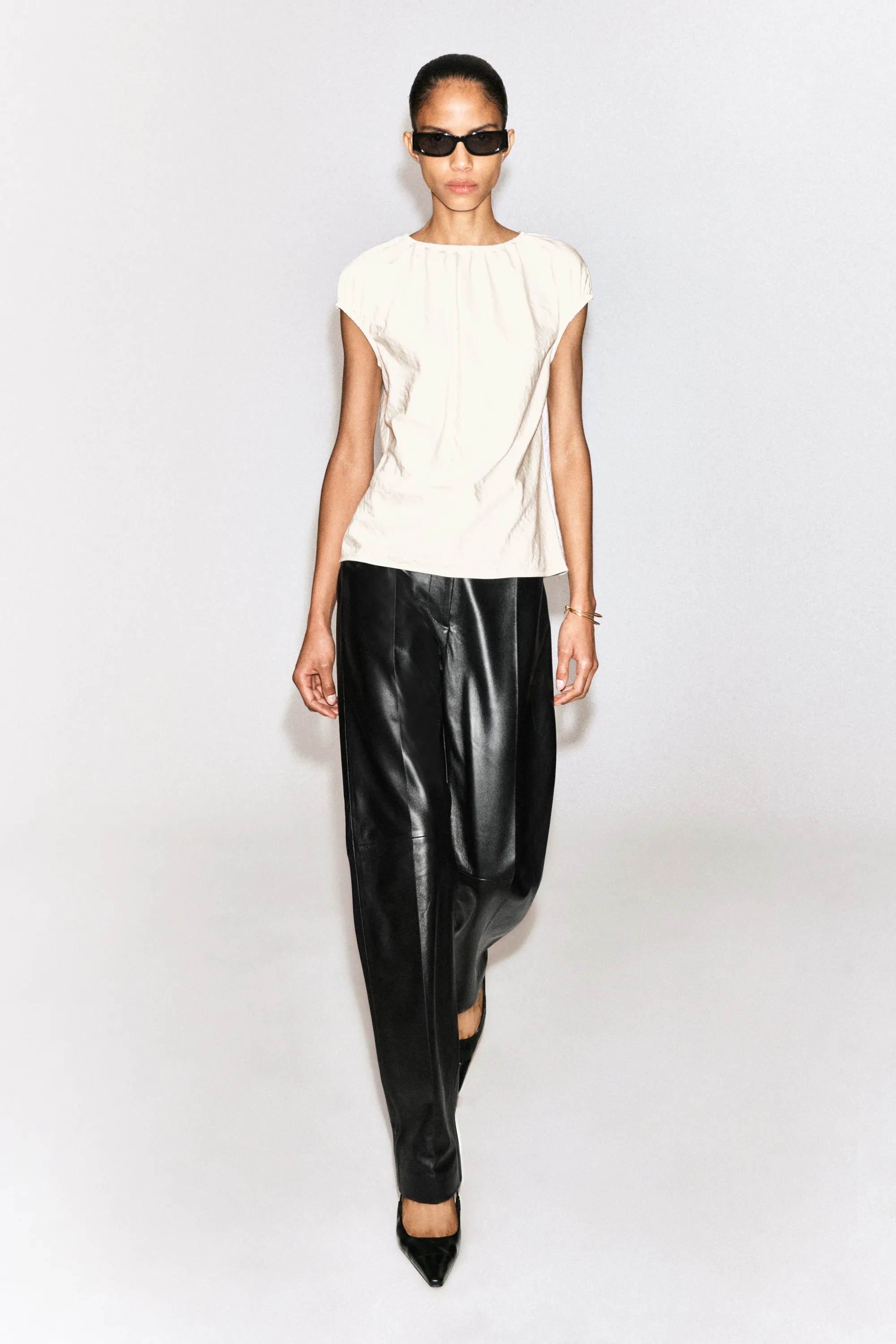 TOP EN SATIN FRONCÉ - IVOIRE