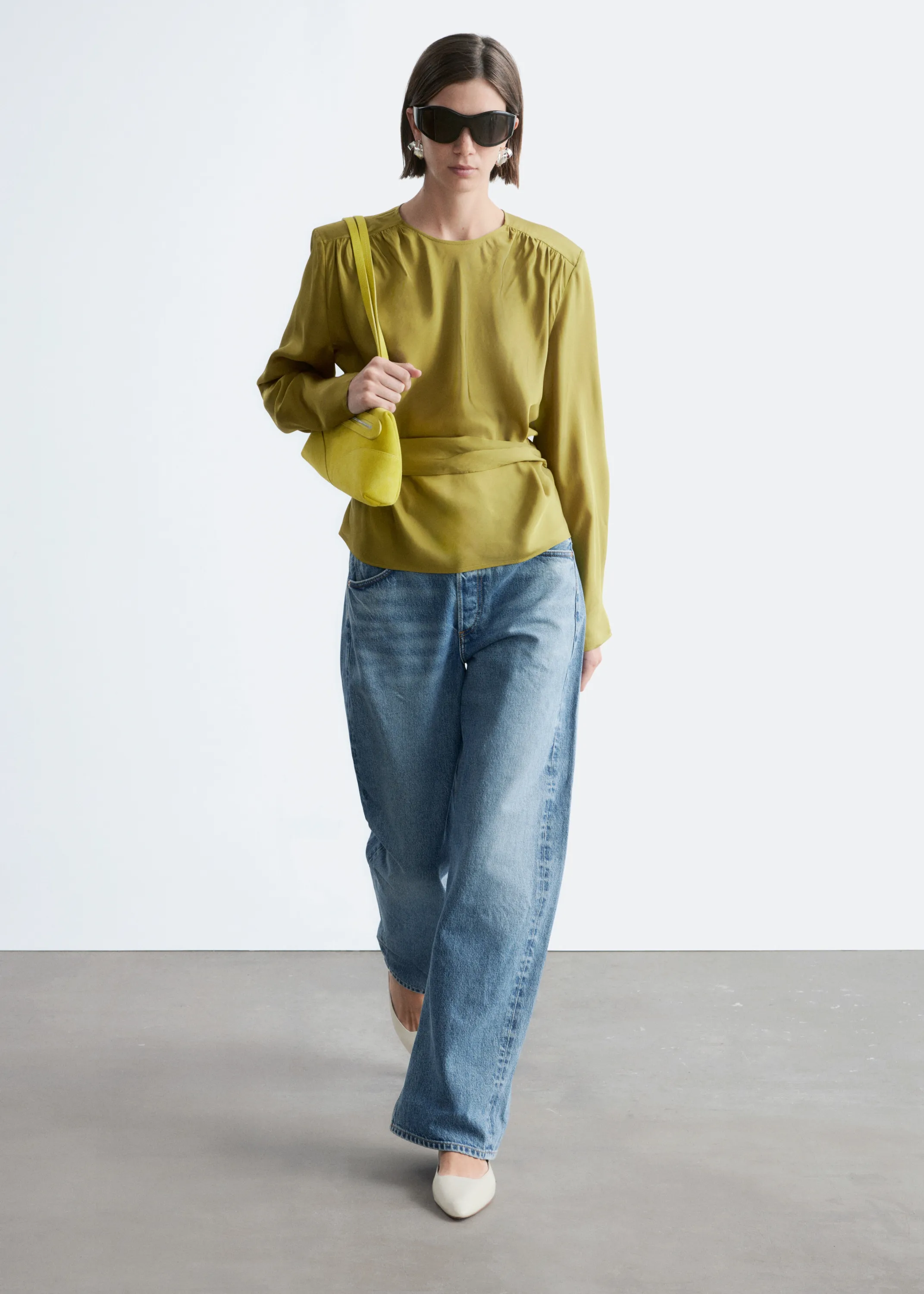 Blouse froncée avec ceinture à nouer - Vert olive