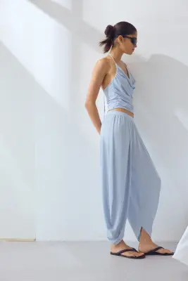 Pantalon à effet drapé avec taille élastique - Bleu clair — photo 1