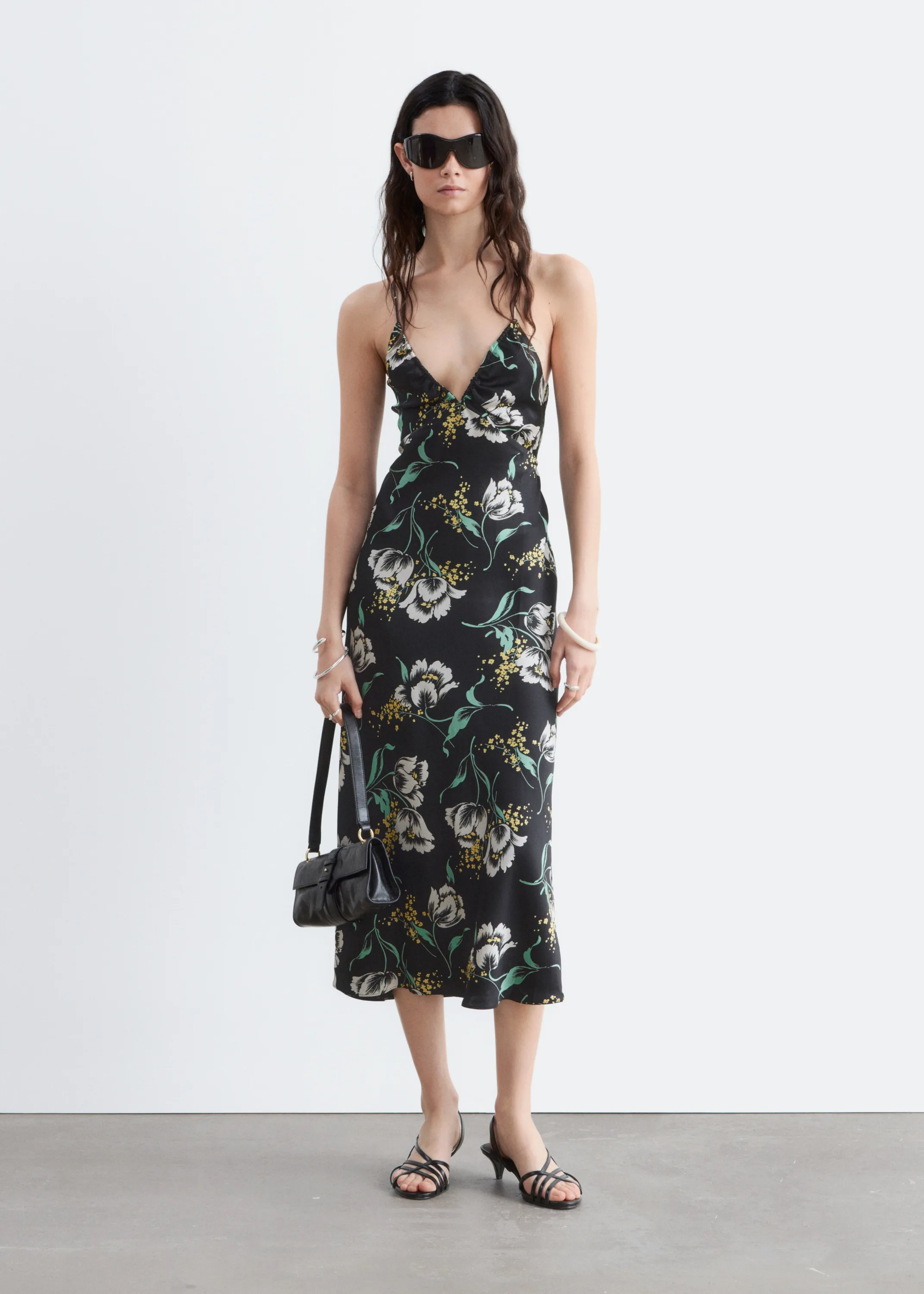 Robe combinaison midi en satin - Noir/Motif fleuri