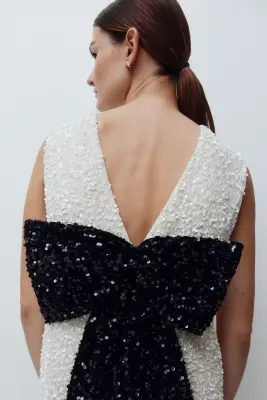MAMA Robe à sequins avec nœud - Blanc/noir — photo 4