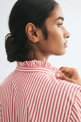 Blouse volantée à boutons - Rouge/rayé — photo 3
