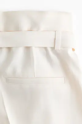 Short en viscose mélangée avec ceinture - Crème — photo 4
