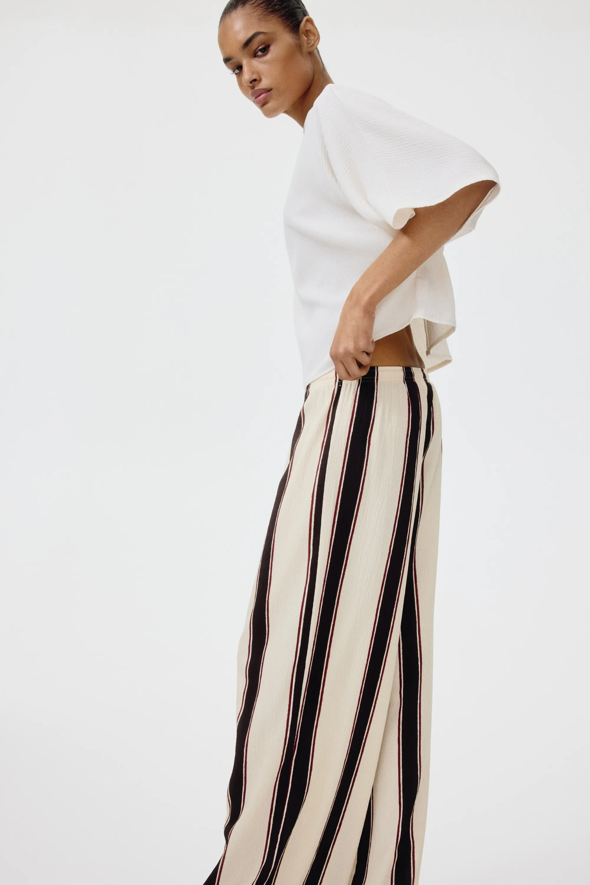 Pantalon large avec taille élastique - Crème/rayé