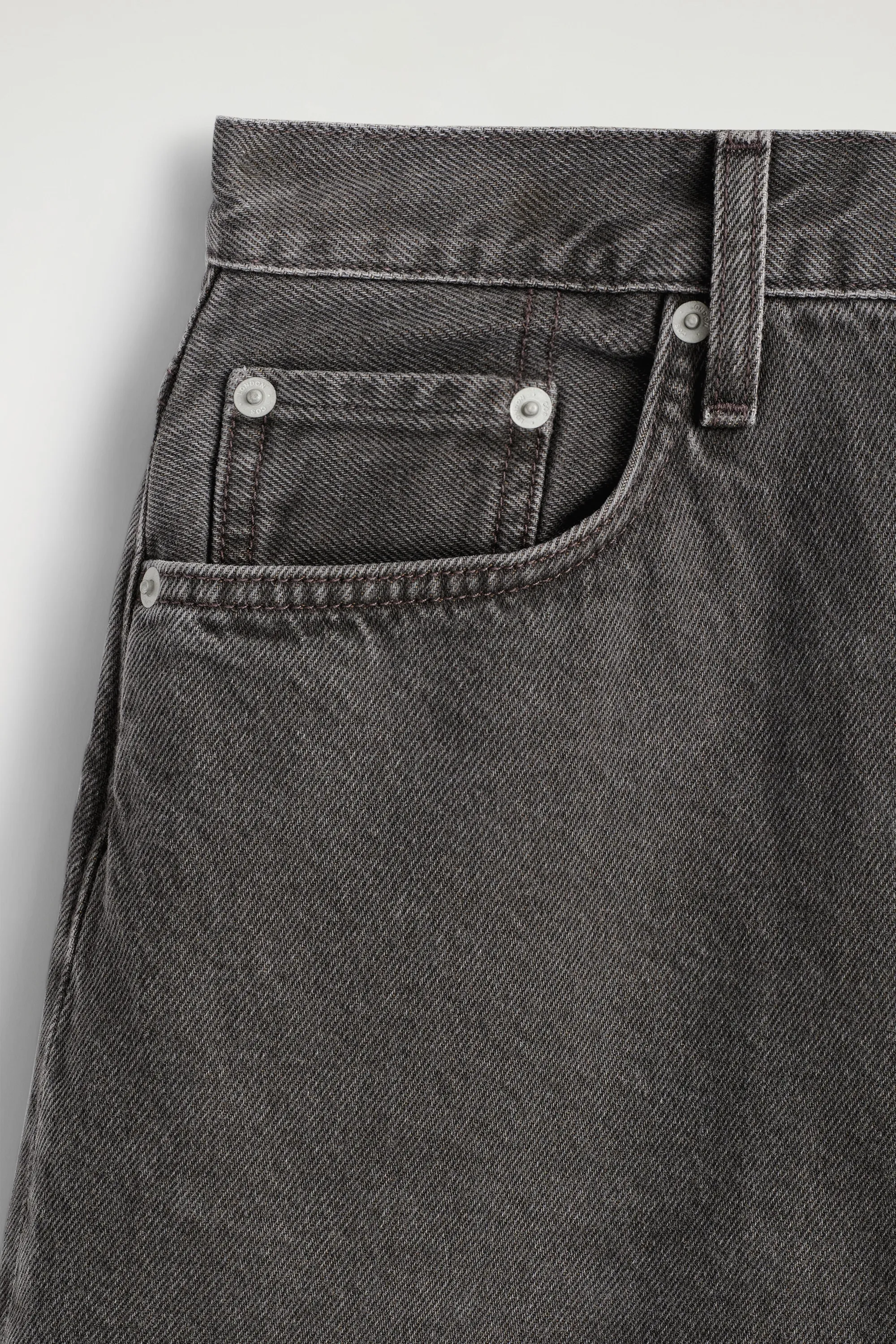 BERMUDA EN DENIM - BRUN FONCÉ