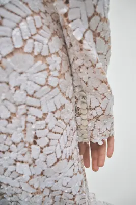 Robe à sequins avec épaulettes - Blanc — photo 1