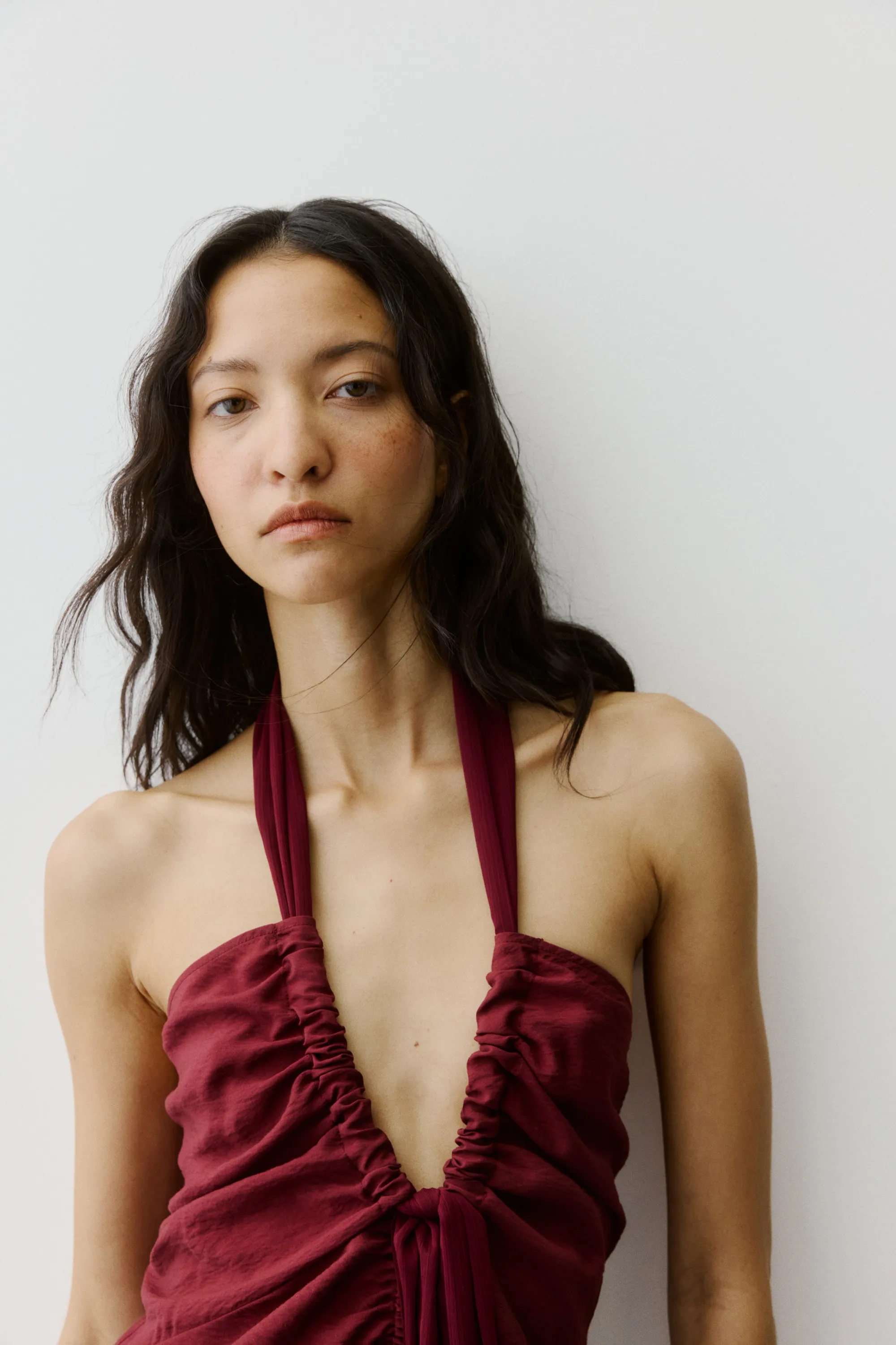 Robe dos nu en satin - Bordeaux