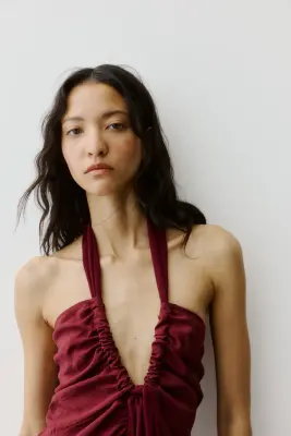 Robe dos nu en satin - Bordeaux — photo 1