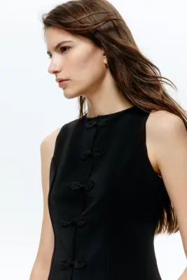 Gilet sans manches en jersey avec boutons noués - Noir — photo 3