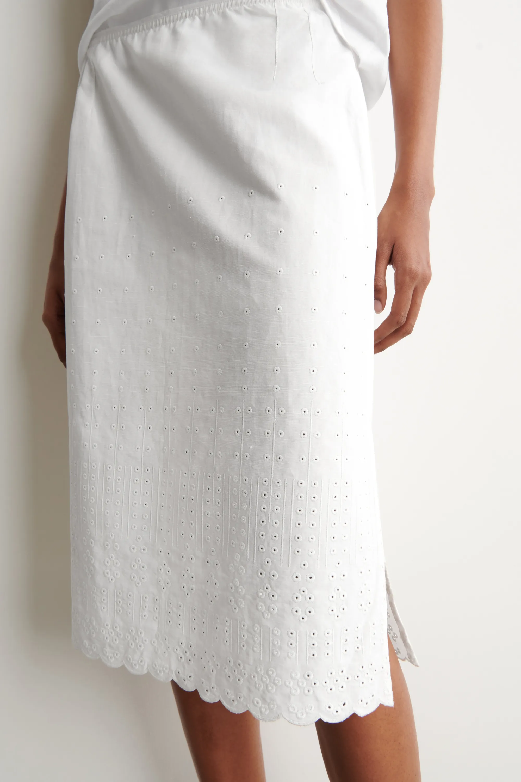 JUPE EN COTON ET LIN À BRODERIE ANGLAISE - BLANC