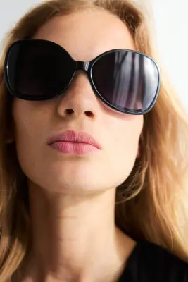 Lunettes de soleil carrées - Noir — photo 2