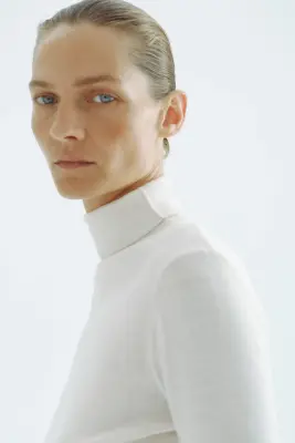 Pull col roulé en cachemire mélangé - Crème — photo 2