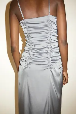 Robe en satin avec cordon de serrage - Gris — photo 2
