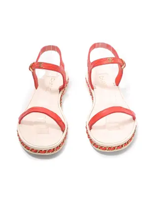 Sandales plates en cuir blanc et rouge et chaine dorée Prix boutique 950€ Taille 38 — photo 3