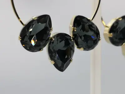 Livia earrings with 3 classic crystals — photo 3