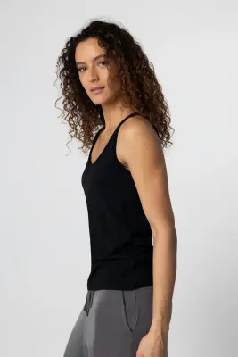 Débardeur Noir Col U Sans Manches en Lyocel, Tencel / Coton Organique — photo 3