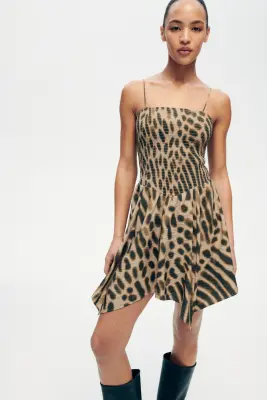 Robe smockée à bretelles fines - Vert kaki foncé/motif — photo 2
