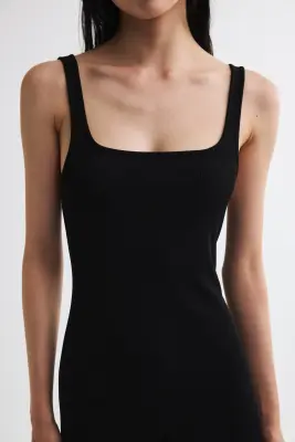 Robe moulante en viscose - Noir — photo 1