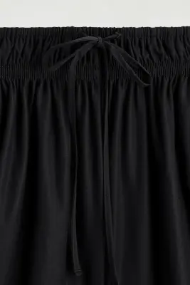 SHORT À TAILLE FRONCÉE - NOIR — photo 4