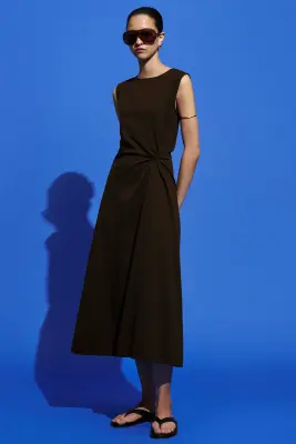 ROBE MIDI EN JERSEY À FINITION TORSADÉE - BRUN — photo 5