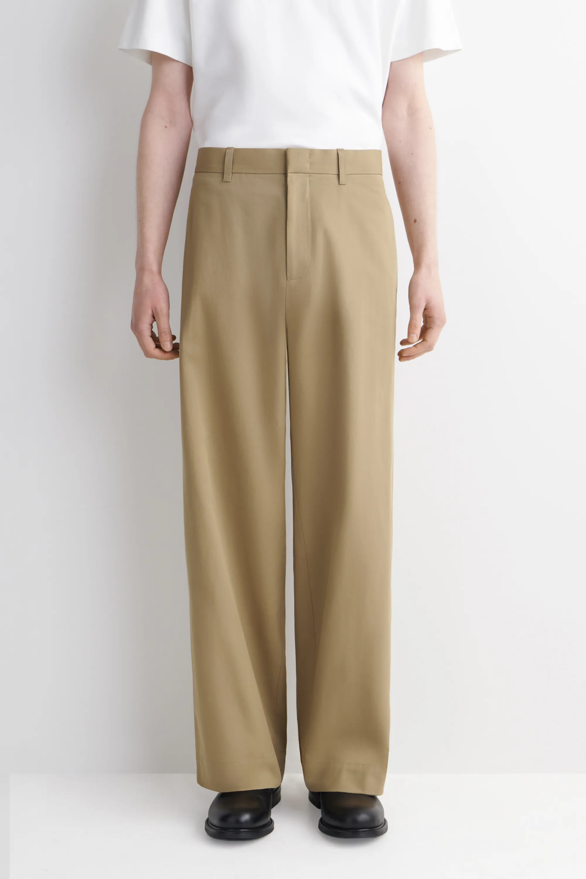 PANTALON CHINO LARGE EN COTON - SABLE