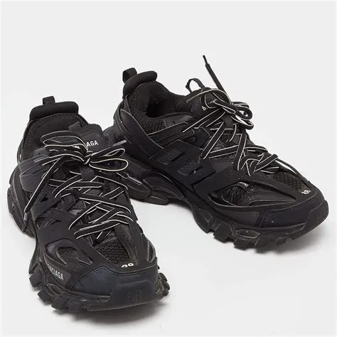 Chaussures t38 track