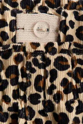 Pantalon jogger en velours côtelé à motif - Beige clair/imprimé léopard — photo 1