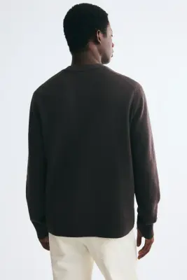 Pull Regular Fit en laine - Marron foncé — photo 3
